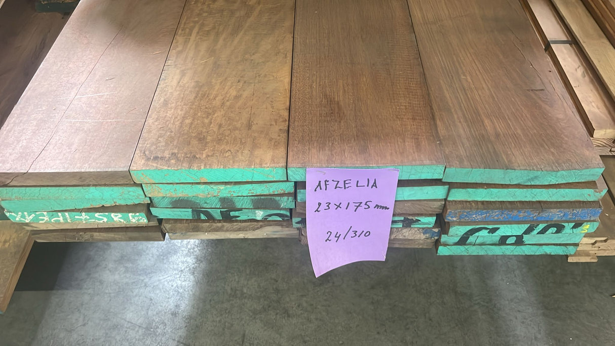 Massief Afzelia 20 x 175 x 3100 mm, gedroogd, 4 zijden geschaafd