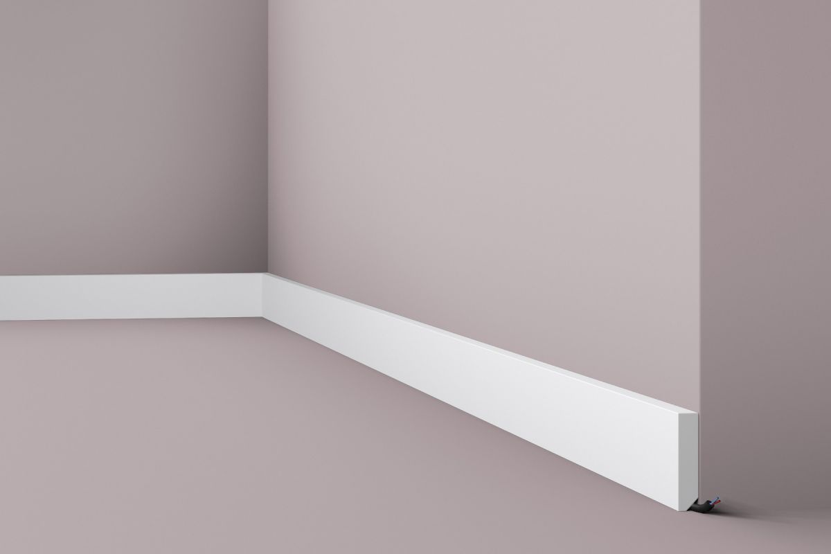 Watervaste kunststof plint recht wit RAL 9016 13x58mm 2,0 meter