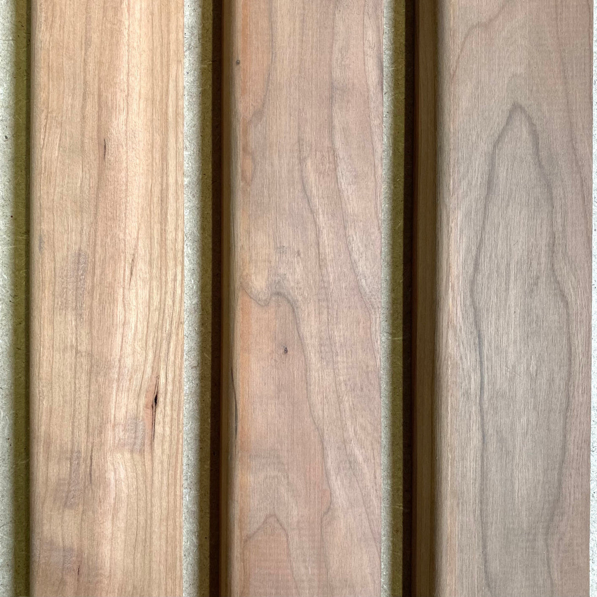 Massief Amerikaans Kersen plint 19 x 60 mm.