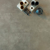 Douwes Dekker Enthousiast Tegel Anijs,  beton tegel donkergrijs