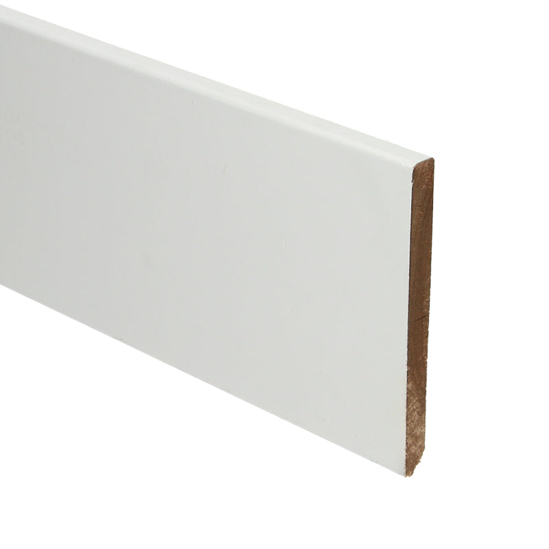 Meranti plint recht 120x10 mm wit gegrond ( per 2,42 m1)