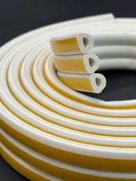 D-tochtband wit 9x6mm zelfklevend 7,5m¹